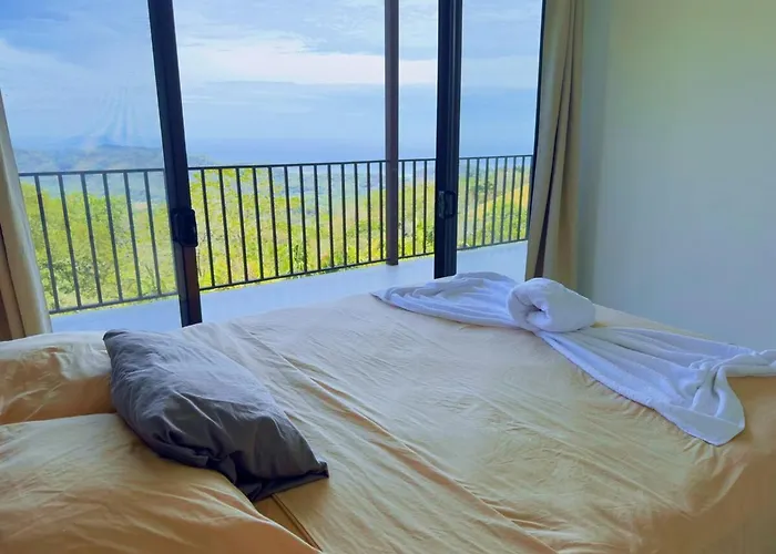 Casa Flores Ocean View 10 Min To Carrillo