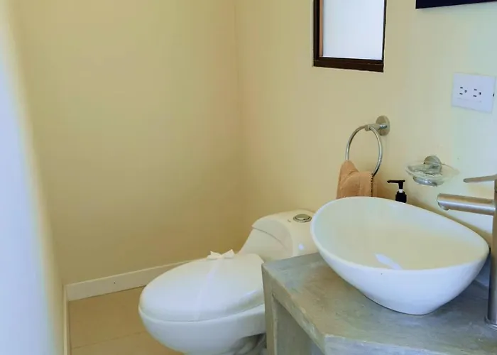 Casa Flores Ocean View 10 Min To Carrillo *