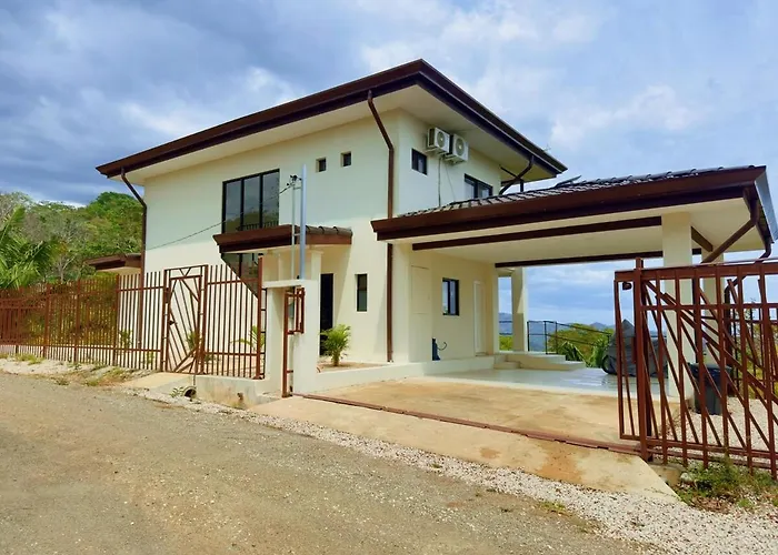 Casa Flores Ocean View 10 Min To Carrillo Sámara